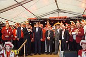 060.jpg